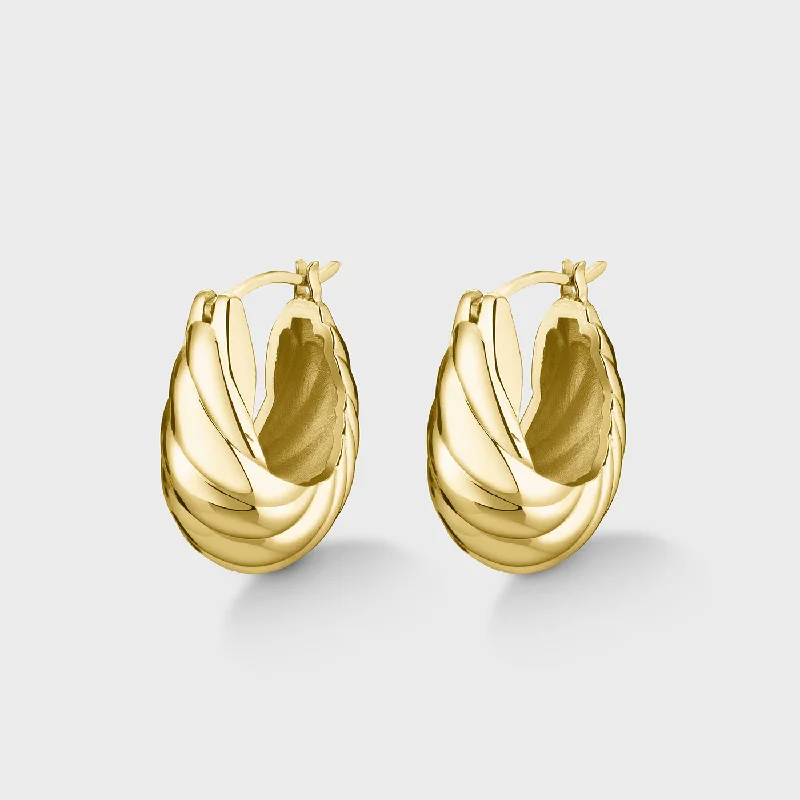 Luxury Jewelry Without The Luxury Price Tag Élevé Waved Hoop Earrings, Gold Colour